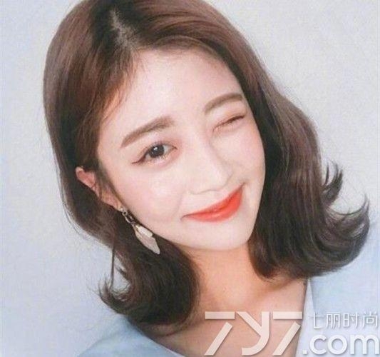 女生齐肩发造型图片 今年最in发型之一
