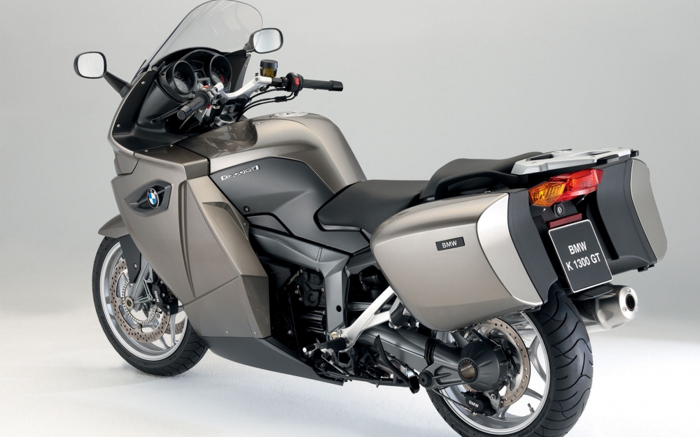 宝马 K 1300 GT摩托车壁纸