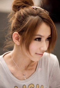 圆脸女生适合的韩式发型图片