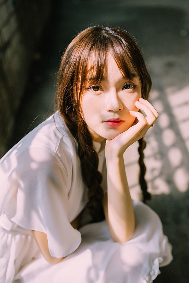 文艺清纯小清新女生图片