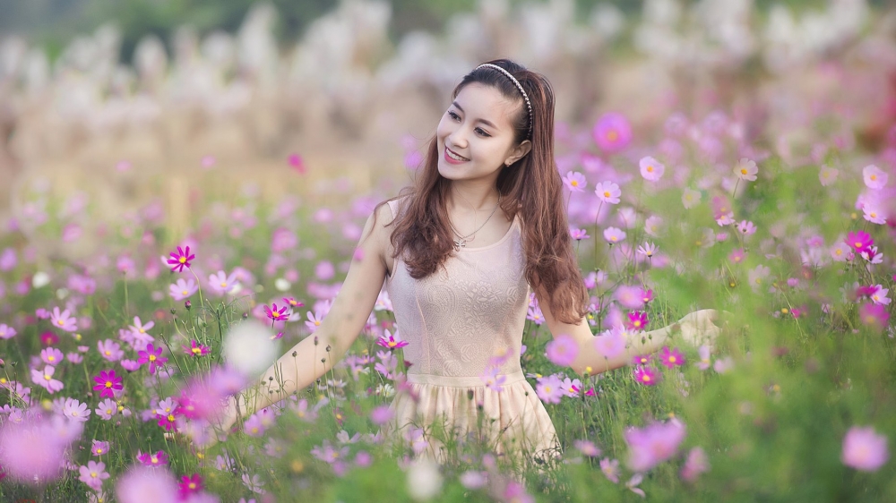 清纯美女呆萌可爱桌面壁纸