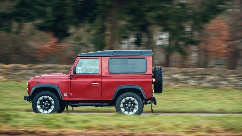 2018 Land Rover Defender Works V8路虎限量款汽车桌面壁纸