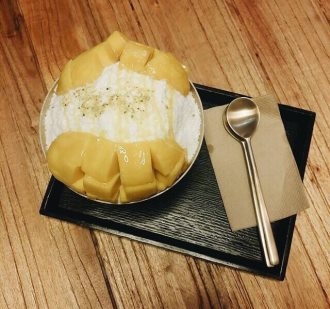 冰淇淋芒果盛宴