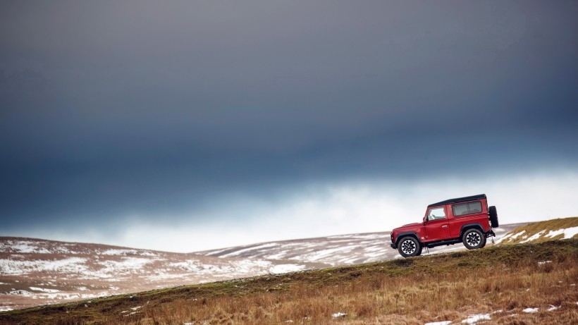 2018 Land Rover Defender Works V8路虎限量款汽车桌面壁纸