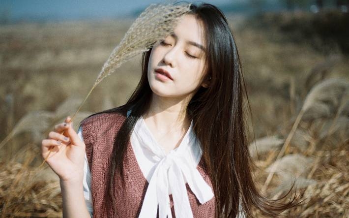 森系美女lomo风格写真电脑壁纸