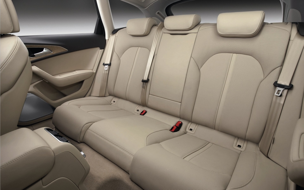 奥迪A6旅行车2012（Audi A6 Avant 2012)