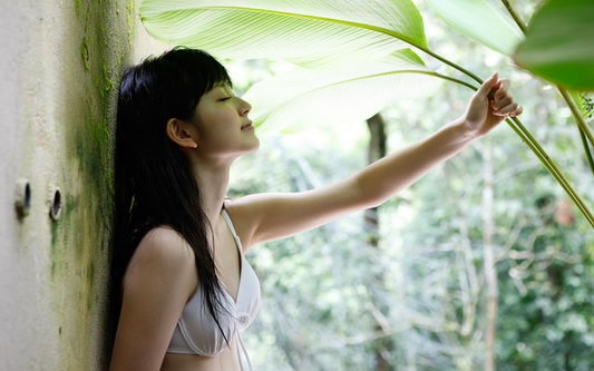 黑丝袜美女写真高清壁纸