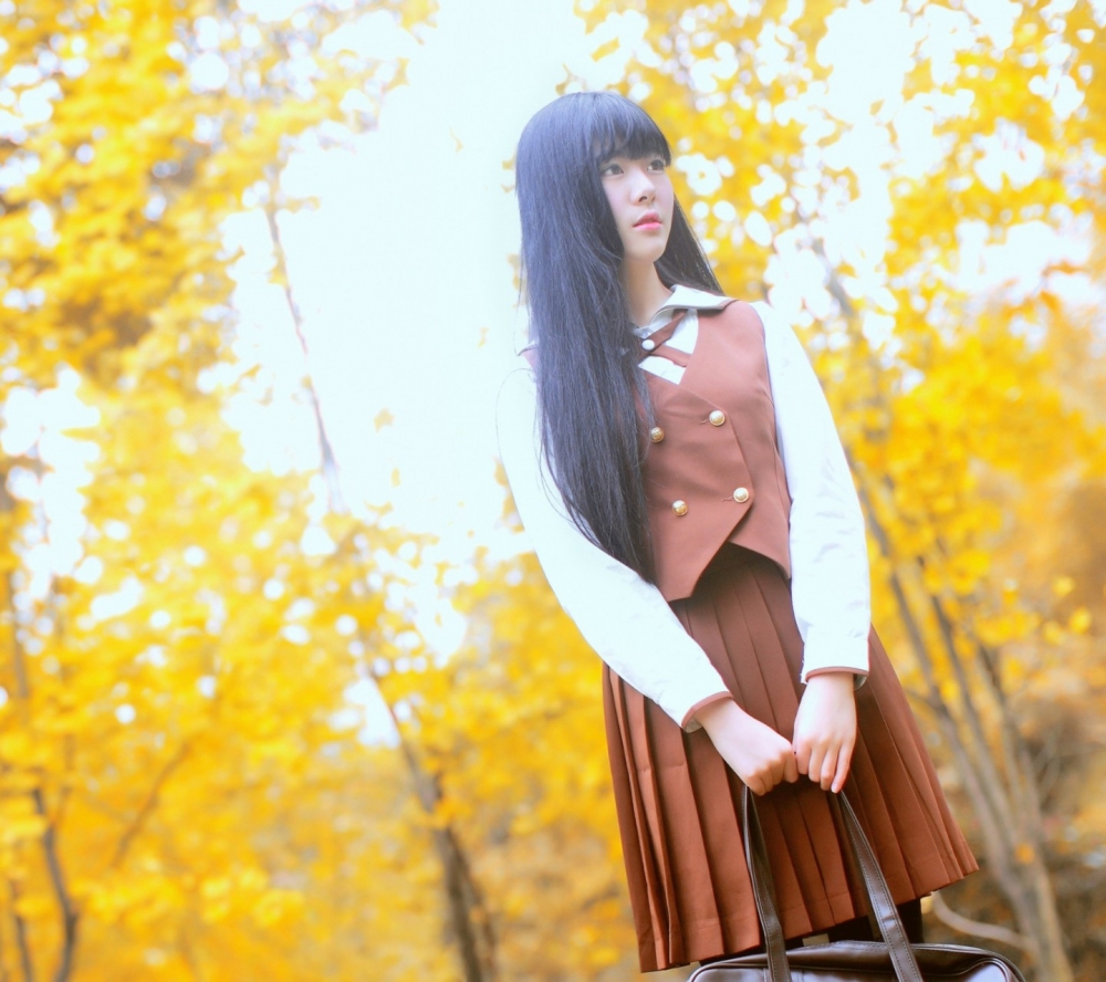 精选诱惑你眼球的制服美女清纯唯美写真照手机壁纸