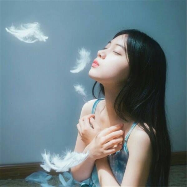 图片2018唯美女生伤感大全 伤感到窒息的女生图片