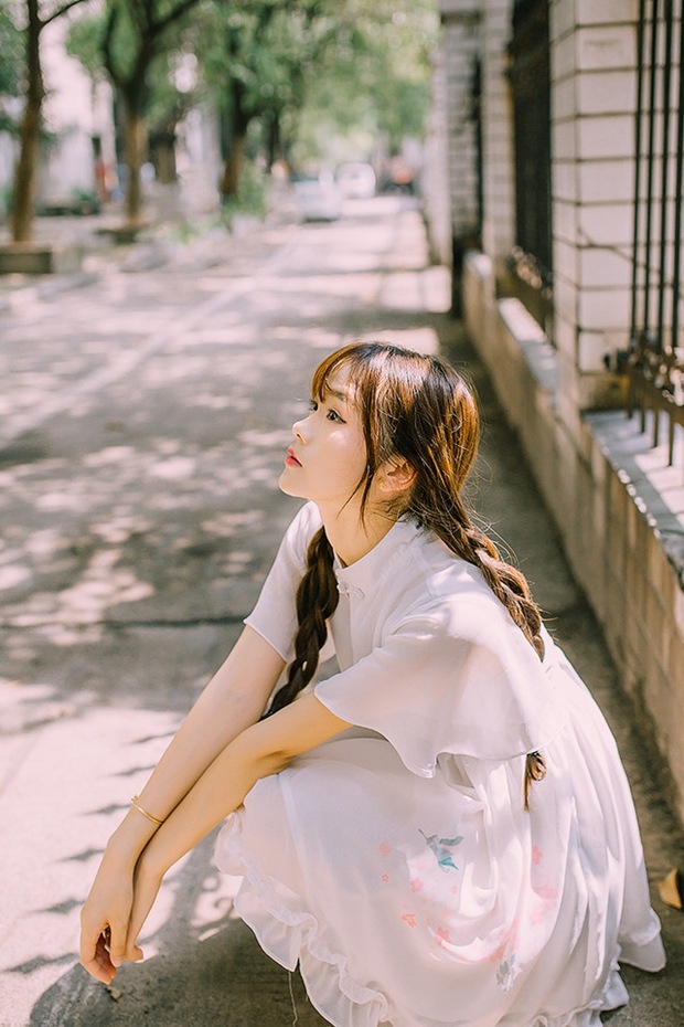 文艺清纯小清新女生图片