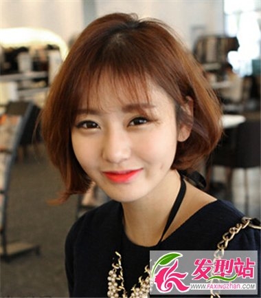 女生清纯学生头短发 时尚短发让你清爽一夏