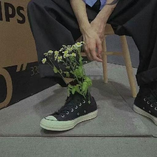 感情什么的真的很影响大哥行走江湖 {头像}