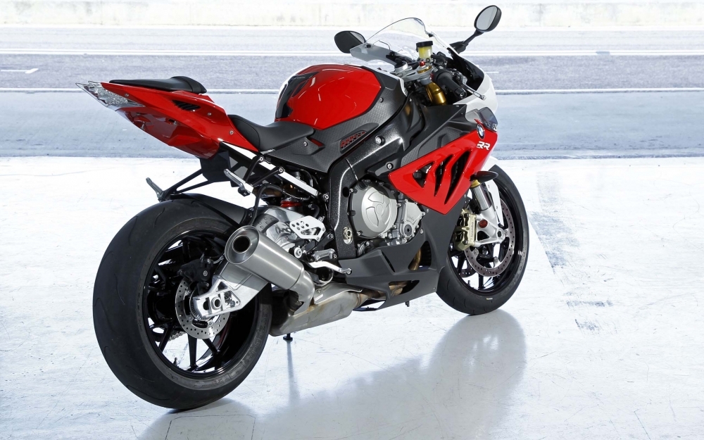 宝马 S 1000 RR摩托车壁纸