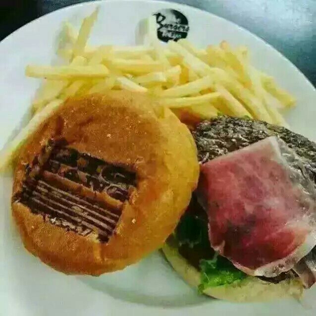 bigbang主题餐厅吼吼