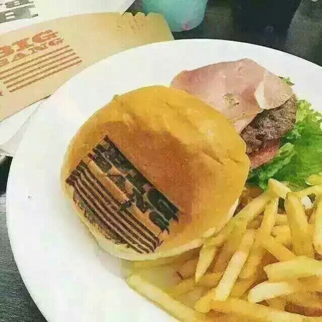 bigbang主题餐厅吼吼