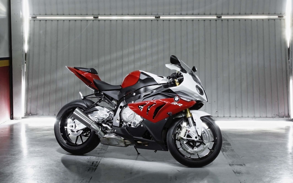 宝马 S 1000 RR摩托车壁纸