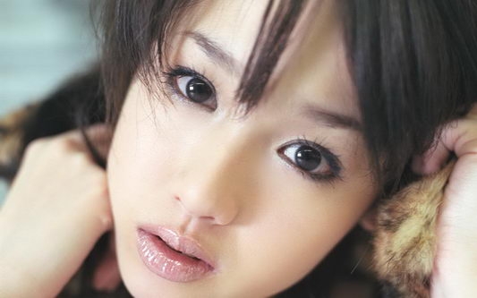 日本女优泽尻绘里香高清电脑桌面壁纸