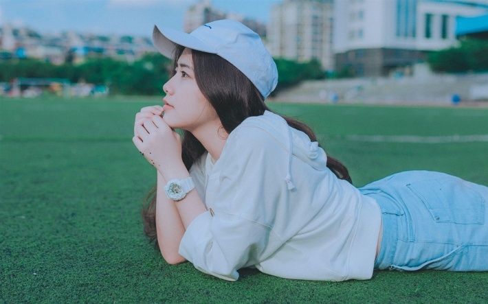 唯美小清新的可爱美女写真图片
