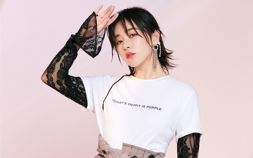 美女阚清子桌面壁纸