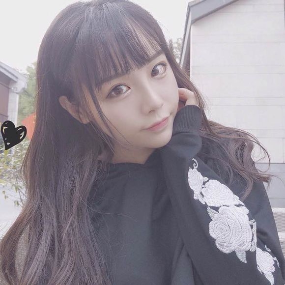 可爱的萝莉少女自拍图片