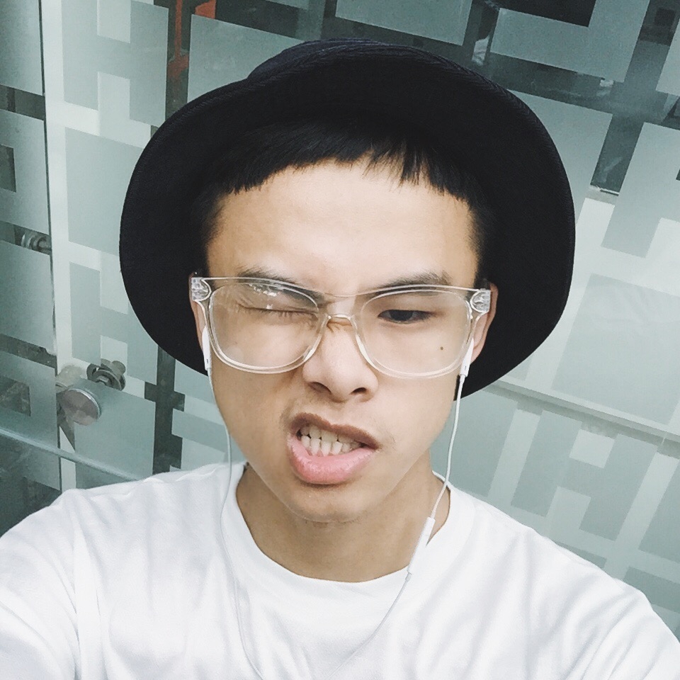 网红艾克里里可爱写真图片