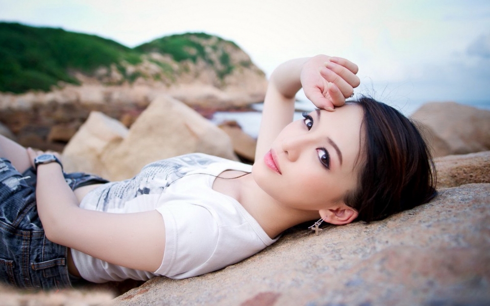 性感美女养眼翘臀性感写真壁纸