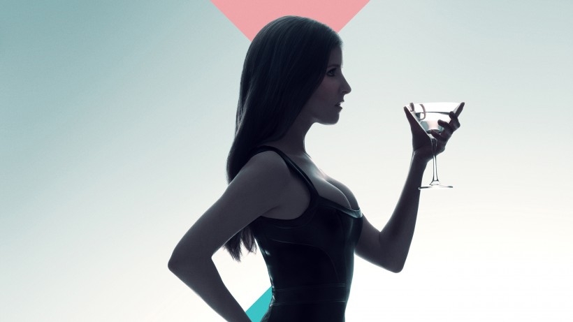 电影《一个小忙》中的美女剧照桌面壁纸图片