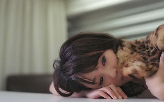 日本女优泽尻绘里香高清电脑桌面壁纸