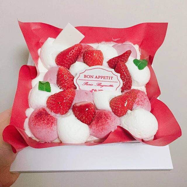 好吃可爱的草莓蛋糕图片