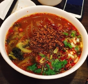 美食图片之美味的酸辣粉
