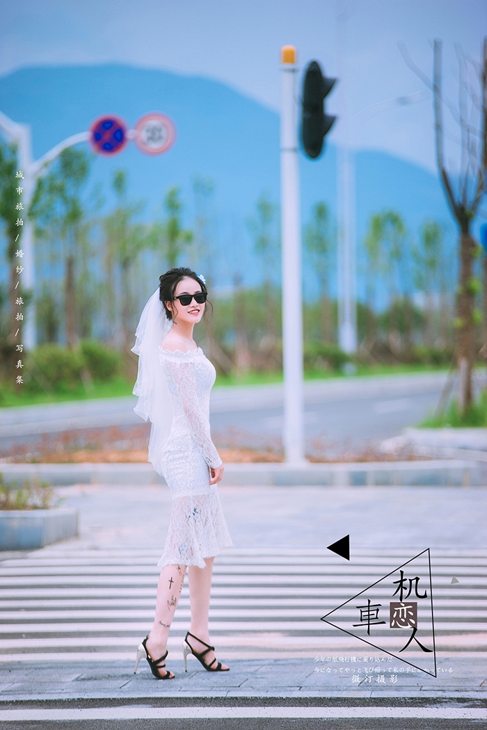 机车恋人创意婚纱照