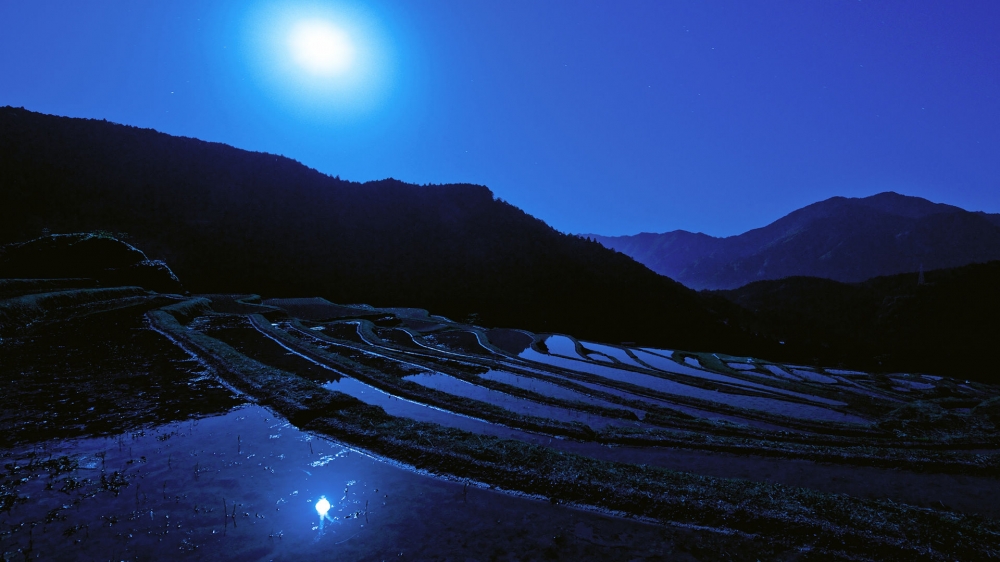一轮明月风景壁纸