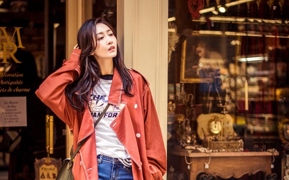 美女明星王鸥清新时尚街拍电脑桌面壁纸