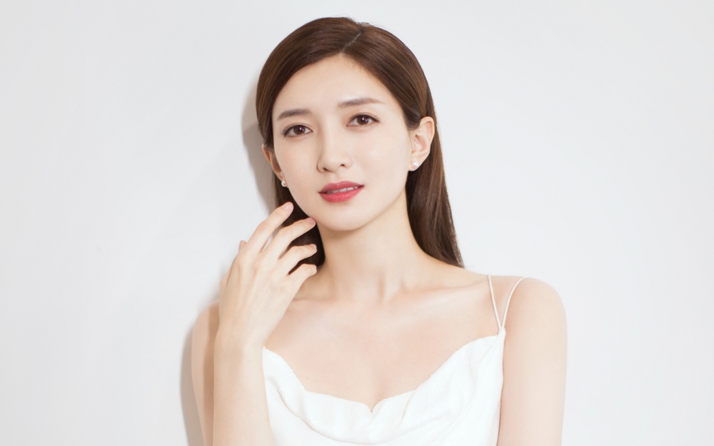 气质美女江疏影图片壁纸