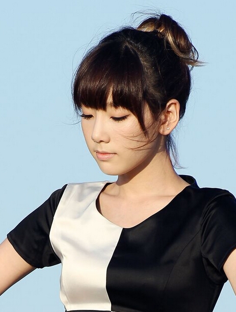 韩式甜美丸子头发型图片