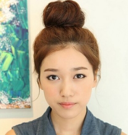 韩式甜美丸子头发型图片