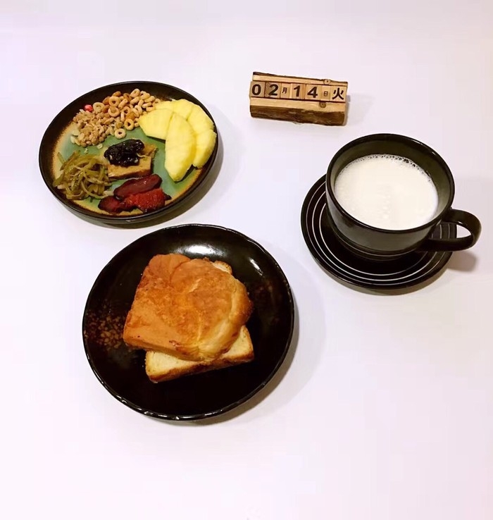 简单精致的早餐美食图片