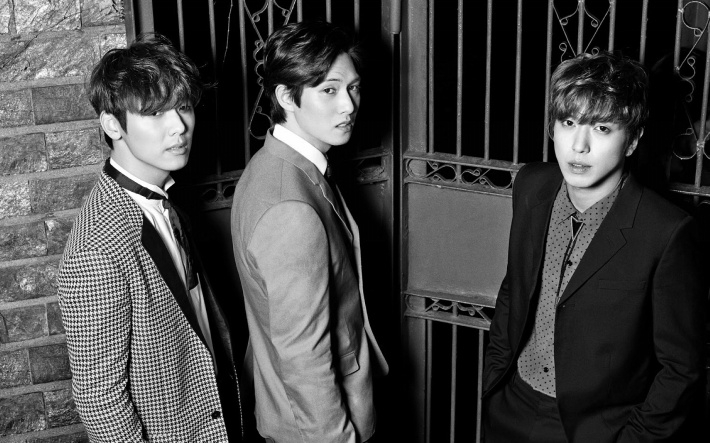 CNBLUE帅气男团高清电脑壁纸图片
