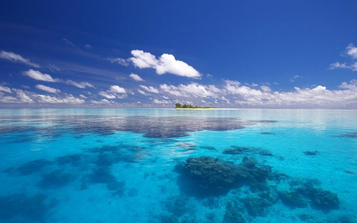 碧海清澈蓝色海洋风景图片桌面壁纸