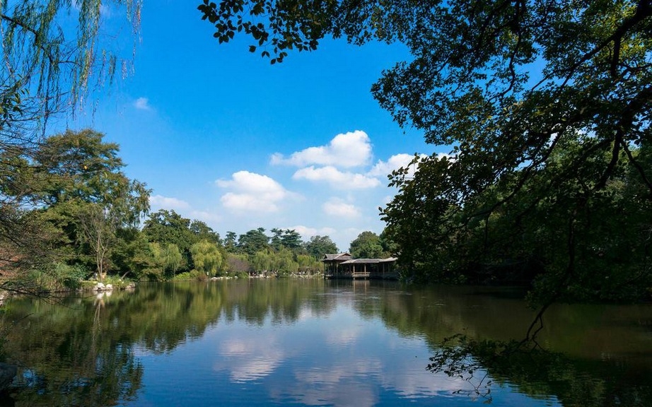杭州华家池美丽的公园风景图片