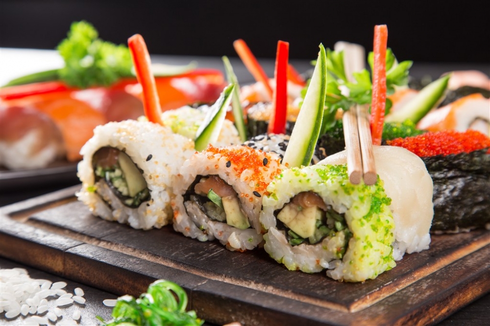 精心制作的美味寿司美食素材摄影