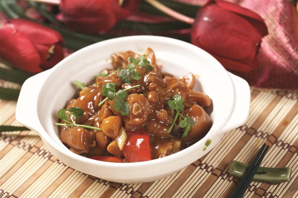 花生猪手煲中式菜品美食素材图片