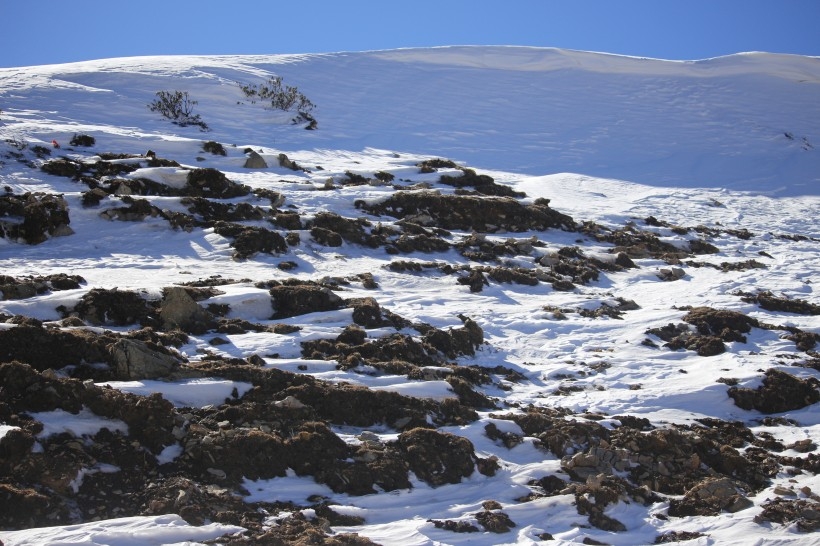 连绵的雪山风景壁纸图片