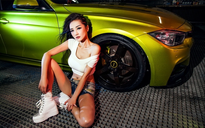 BMW王子与辣模伊彦美女电脑桌面壁纸
