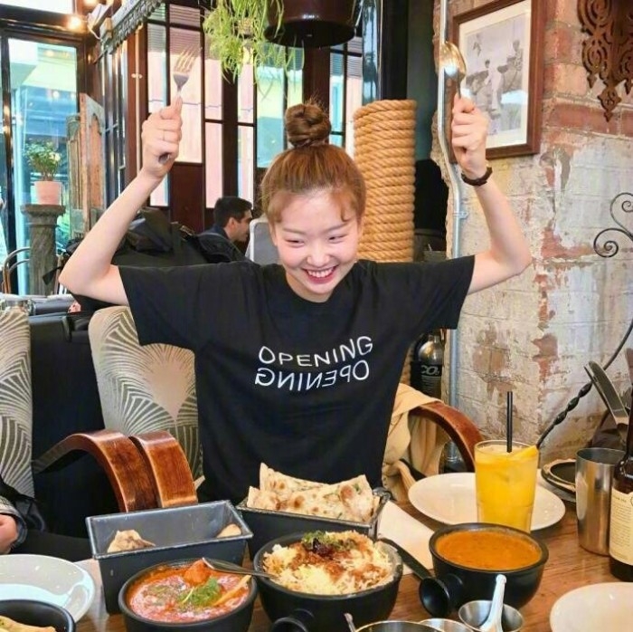 韩式穿搭可爱美女图片