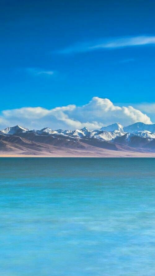 一望无垠的浩瀚蓝天唯美意境图片