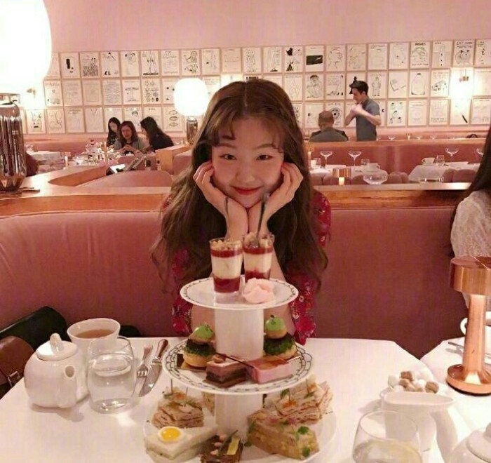 韩式穿搭可爱美女图片