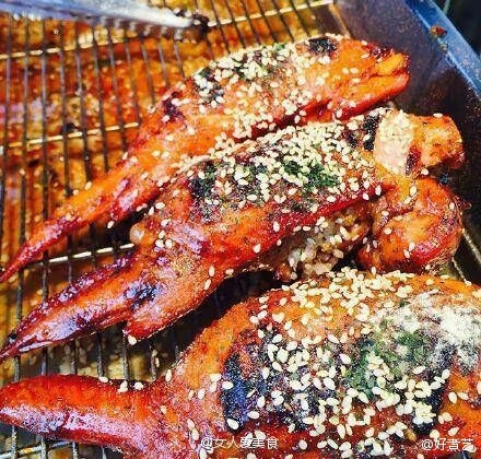 让人看了就流口水的烤鸡翅美食图片
