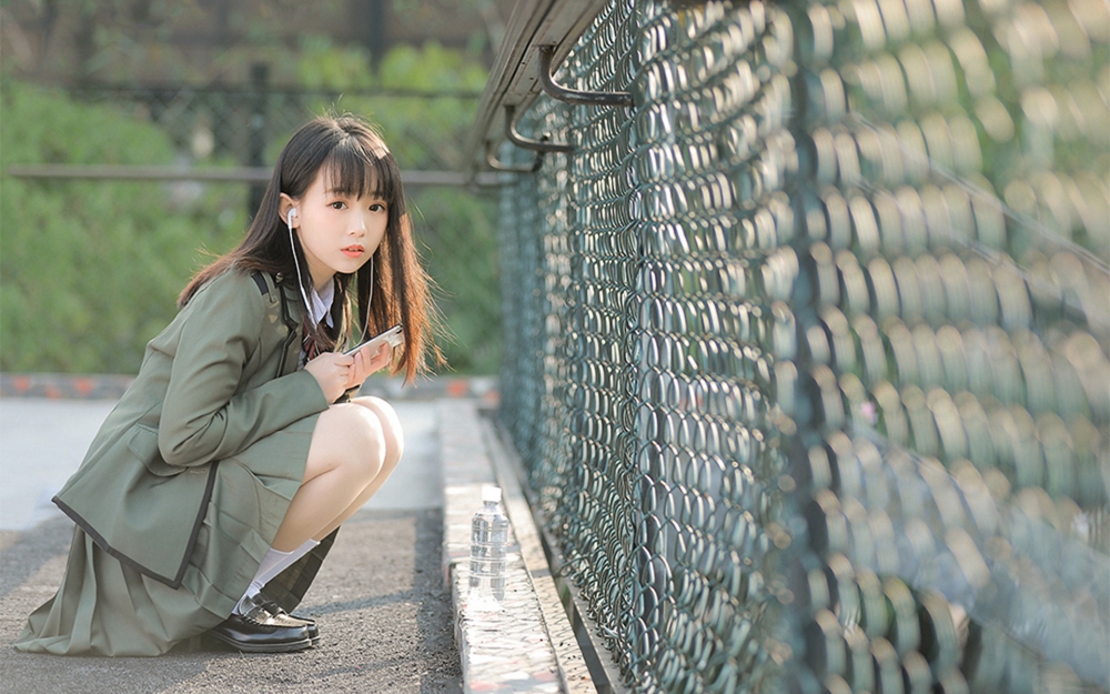 小清新校园美女写真壁纸图片