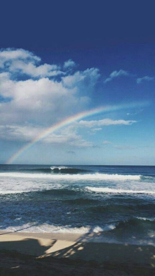 一望无垠的浩瀚蓝天唯美意境图片